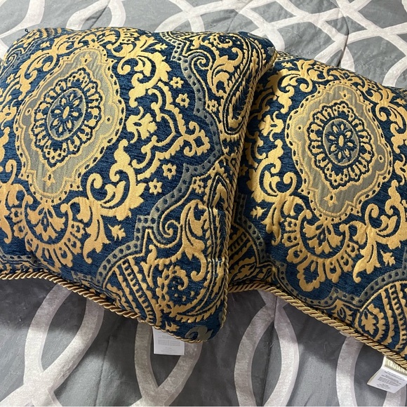 Elegant Blue and Gold Decorative Pillows - Picture 1 of 14